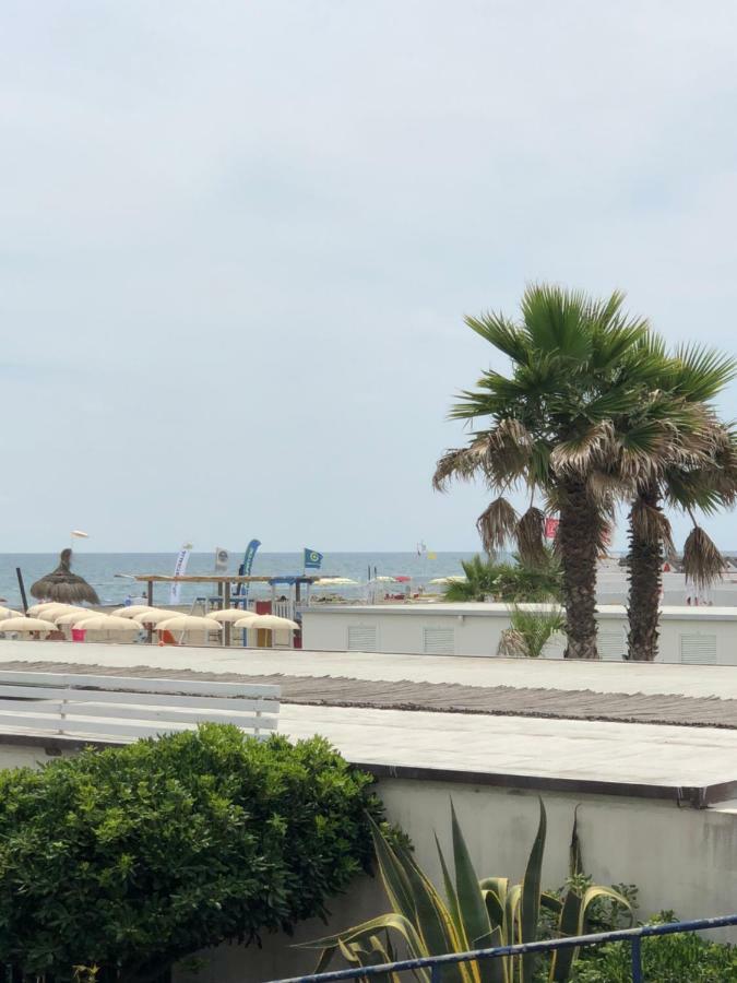 Sea Of ​​Rome Near The Center Of The Eternal City! Lido di Ostia Ngoại thất bức ảnh